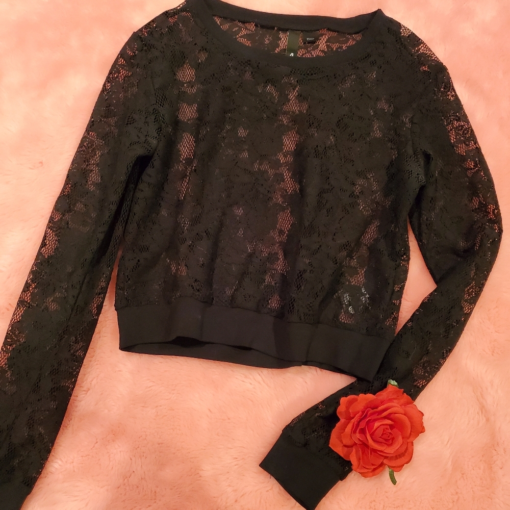 H&M lace top
